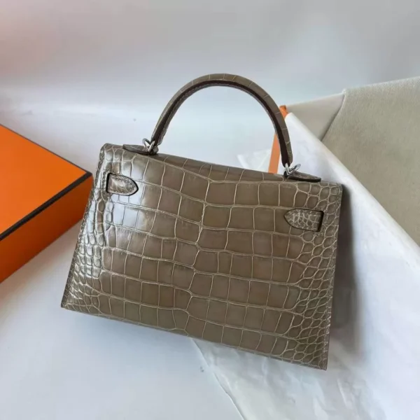mmexport1708142308839-jpg DDMode Mini Kelly Shiny Alligator Ck18 Etoupe Grey Silver Hardware 19cm Full Handmade Phw
