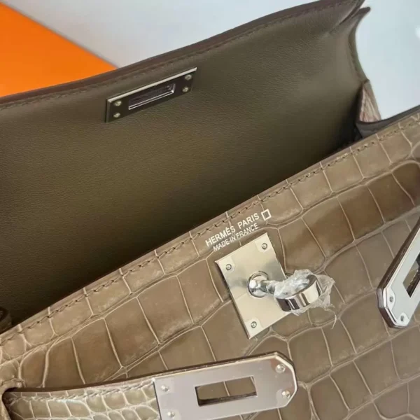 mmexport1708142313190-jpg DDMode Mini Kelly Shiny Alligator Ck18 Etoupe Grey Silver Hardware 19cm Full Handmade Phw