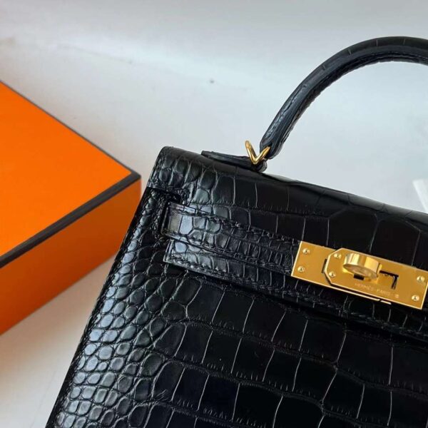 mmexport1708161436239 DDMode Mini Kelly Matte Alligator Ck89 Black Gold Hardware 19cm Full Handmade Ghw