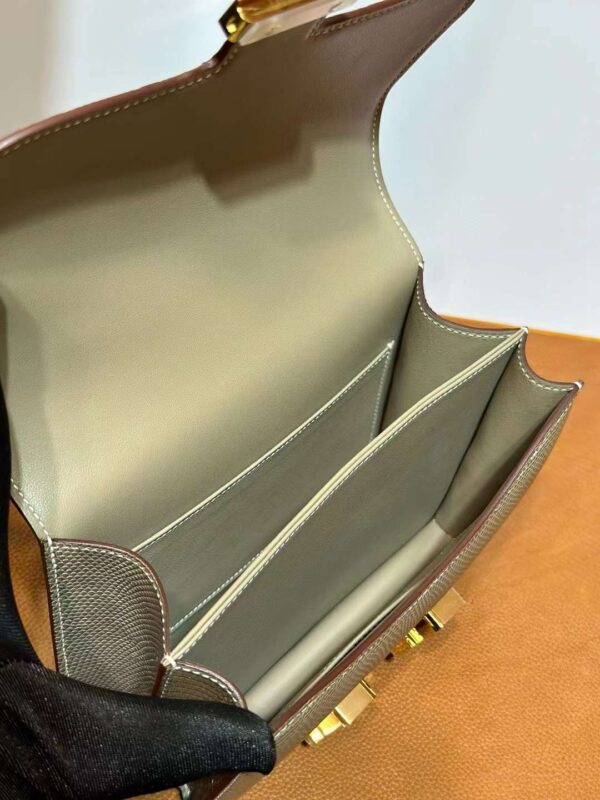 mmexport1712652392490 DDMode Yupoo Constance Shiny Lizard Ck17 Hemp grey Gold Hardware 18cm Full Handmade Ghw