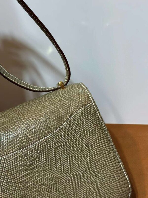 mmexport1712652397706 DDMode Yupoo Constance Shiny Lizard Ck17 Hemp grey Gold Hardware 18cm Full Handmade Ghw