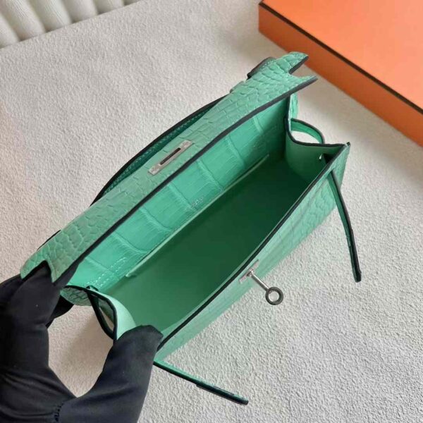 mmexport1730644156178-1 DDMode Mini Kelly pochette Matte Alligator Crocodile 6W Mint green Silver Hardware 22cm Full Handmade Phw