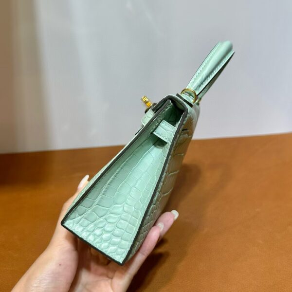 mmexport1740449070610 DDMode Mini Kelly Matte Alligator Crocodile 6u new Mint green Gold Hardware 19cm Full Handmade Ghw